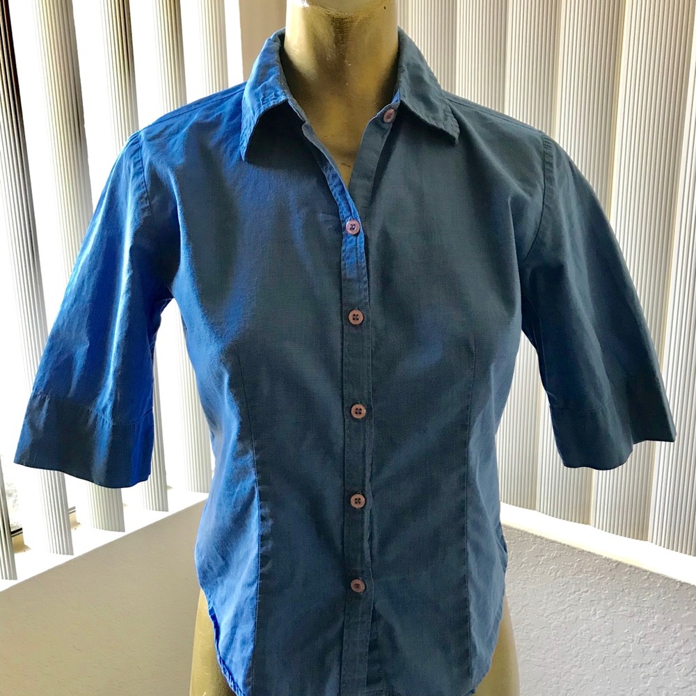 Blue Cotton Basic Button-Down Women’s Shirt Small